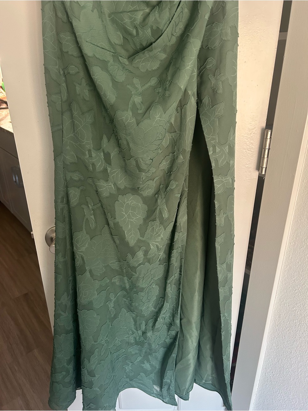 Aritzia Mero eucalyptus - Picture 3 of 6